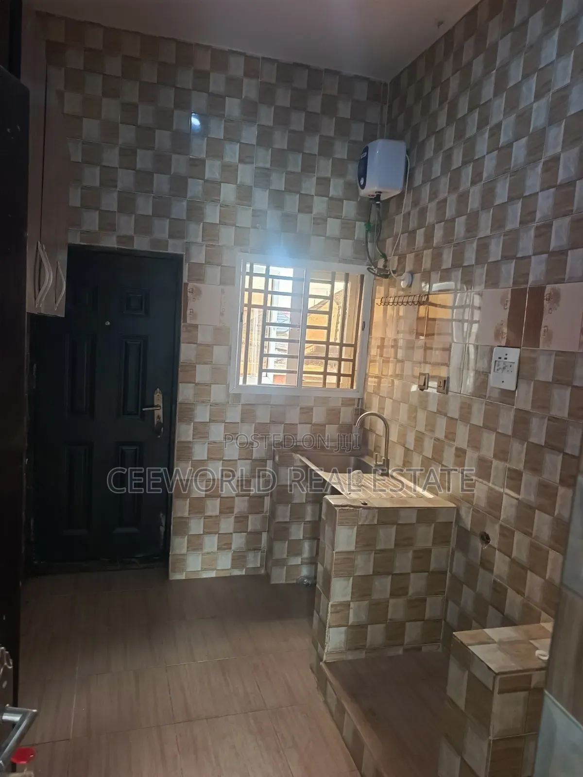 2bdrm Apartment in Oluyole Main Estate for rent in Oluyole Estate