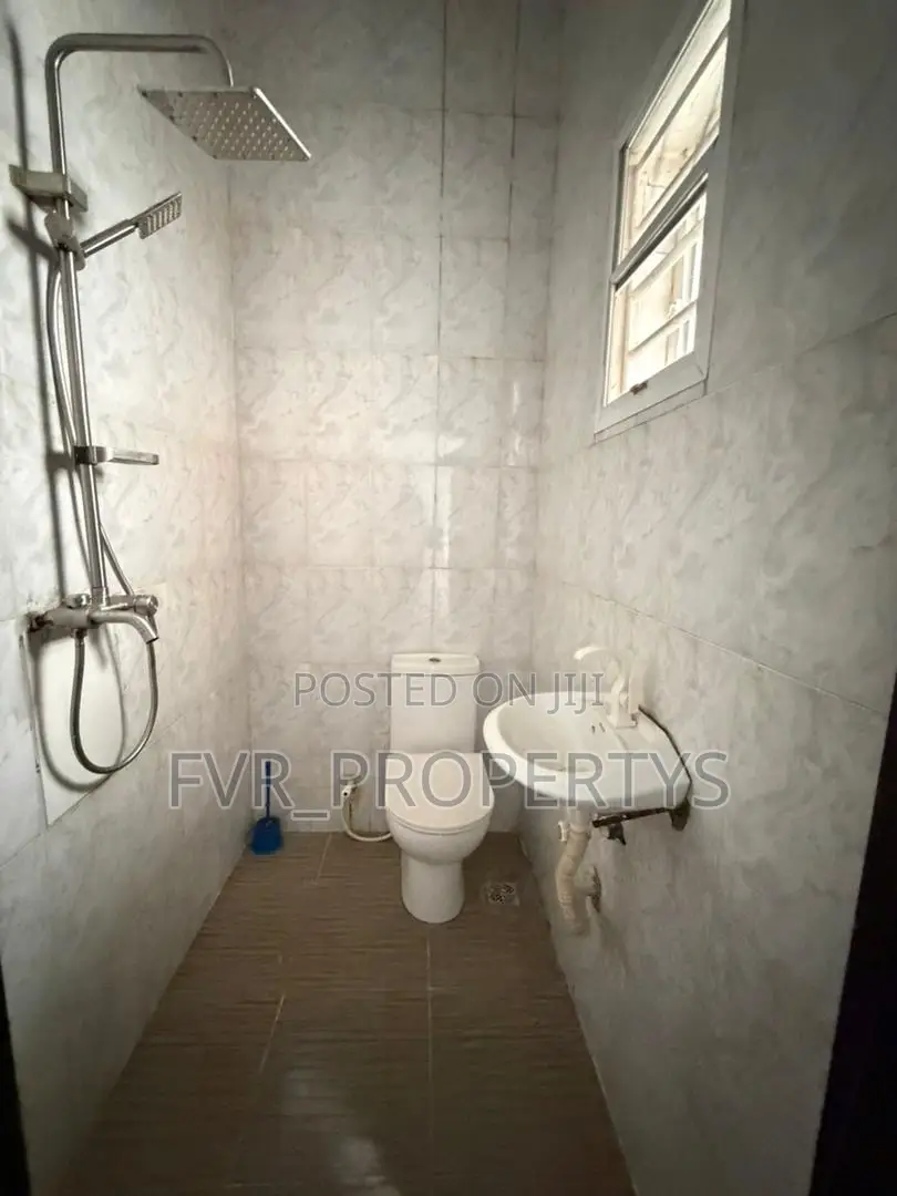 Mini Flat in Cluster, Ikota for rent in Ikota