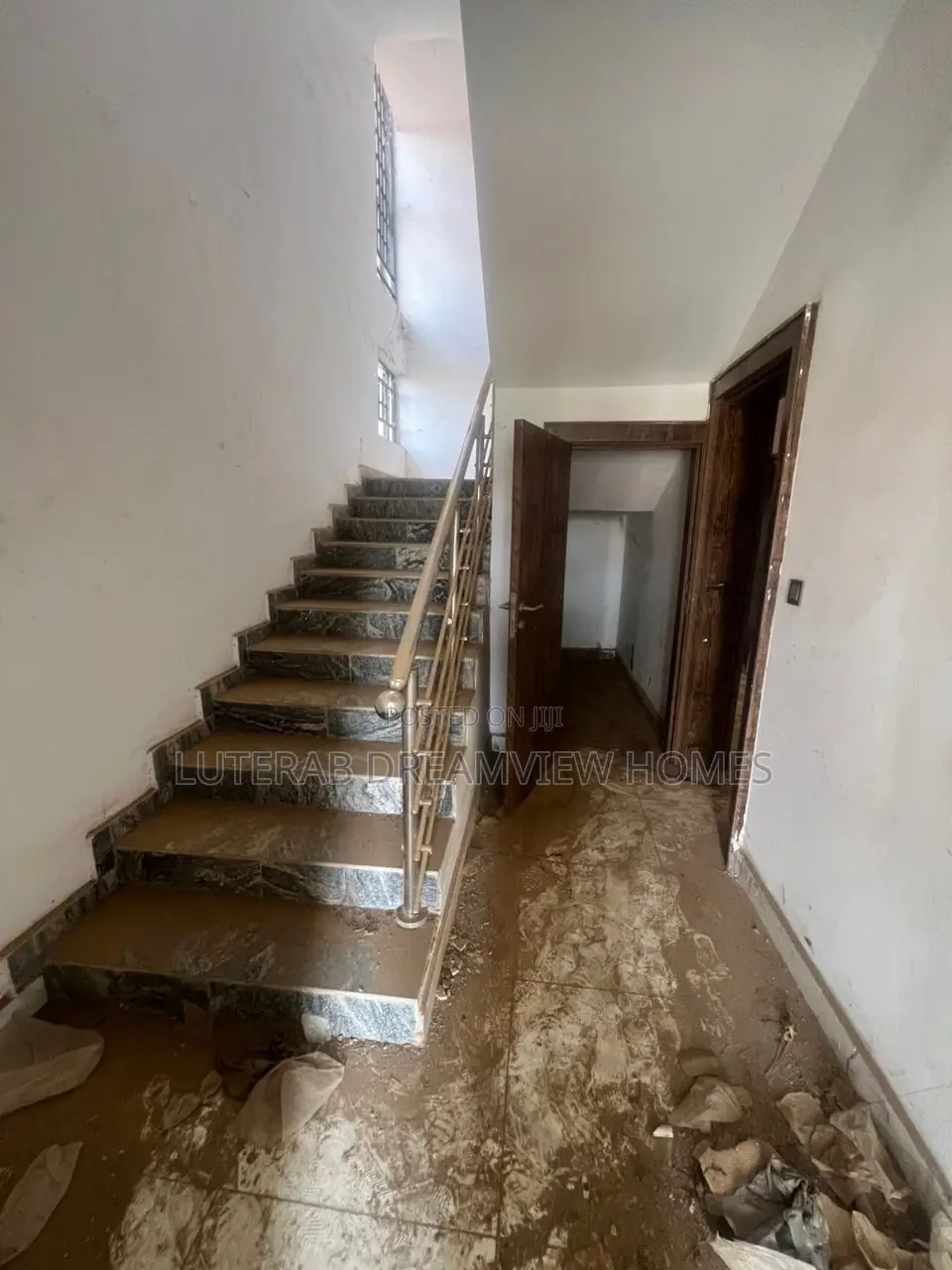 4bdrm Townhouse/Terrace in Jahi for sale in Jahi