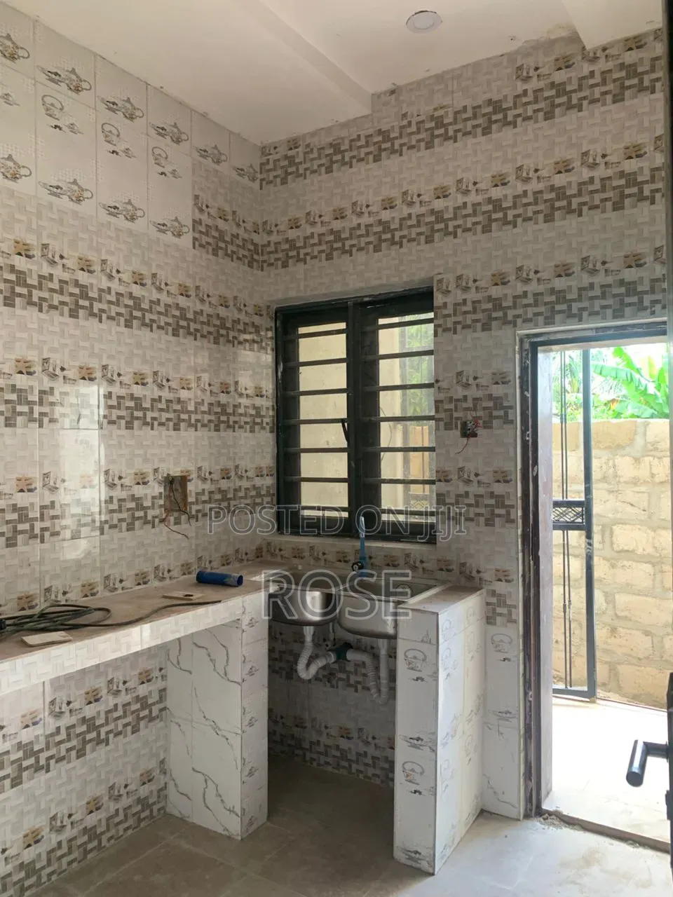 1bdrm Bungalow in Idoro, Uyo for rent in Uyo