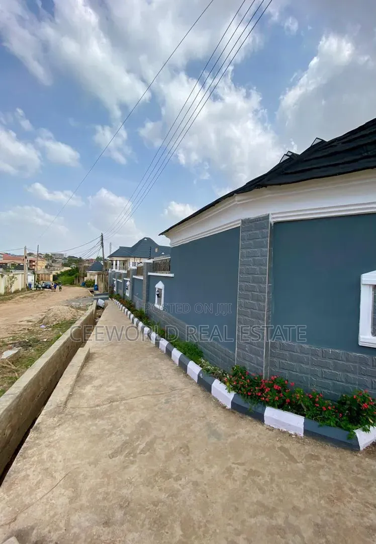 2bdrm Apartment in Oluyole Estate for rent in Oluyole Estate