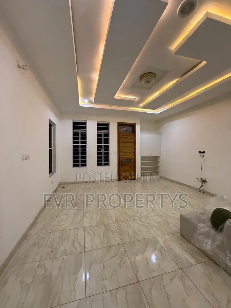 Studio Apartment in Oral, Ikota for rent in Ikota