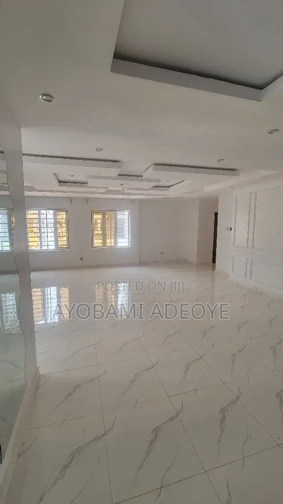 4bdrm Duplex in Wealth Land Estate, Lakowe for rent in Lakowe