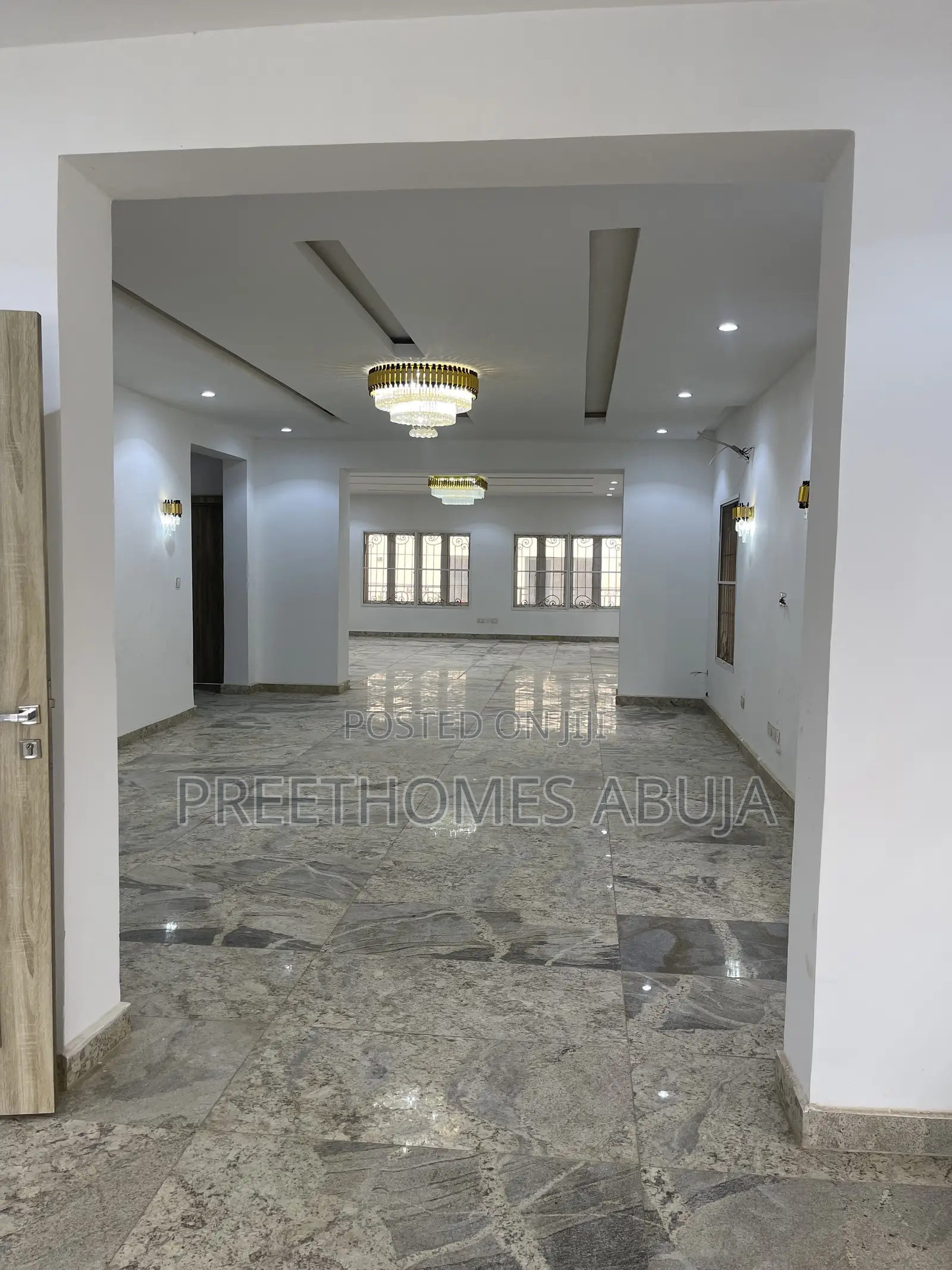 7bdrm Mansion in Asokoro for sale in Asokoro