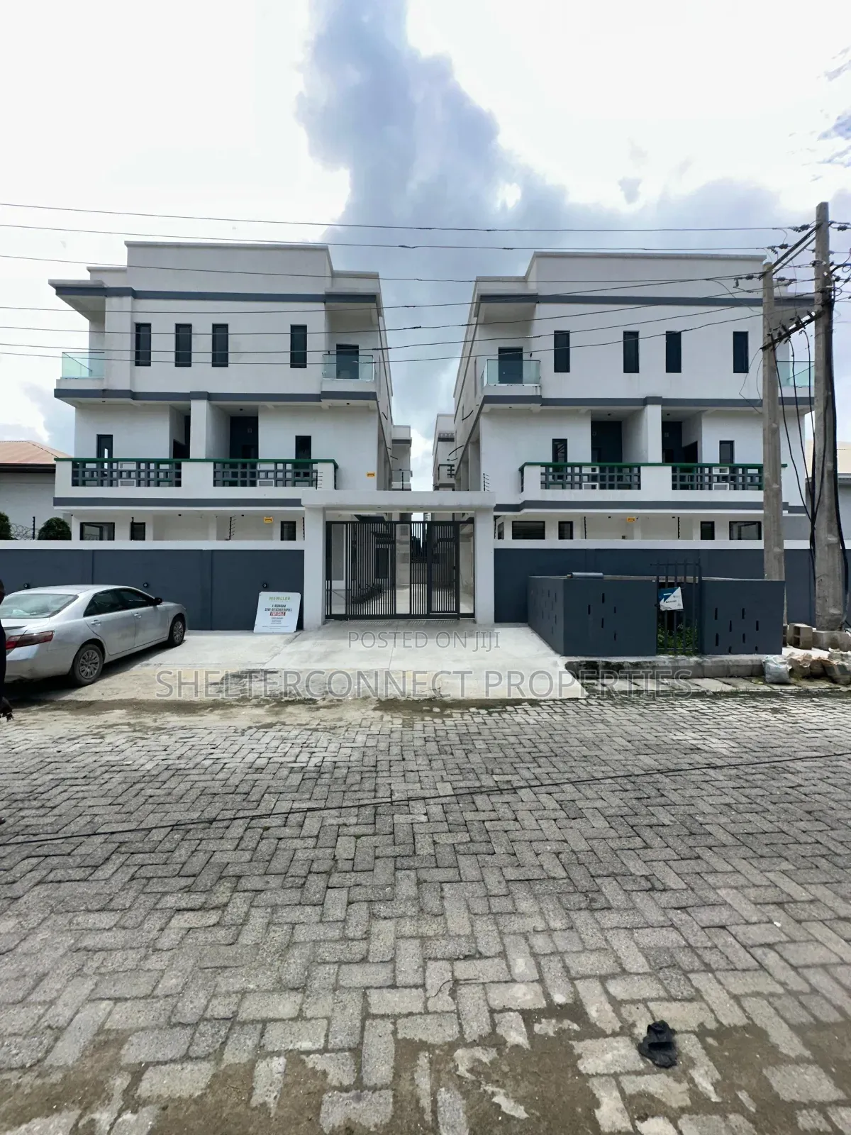 4bdrm Duplex in Lekki Phase 1 for sale in Lekki Phase 1