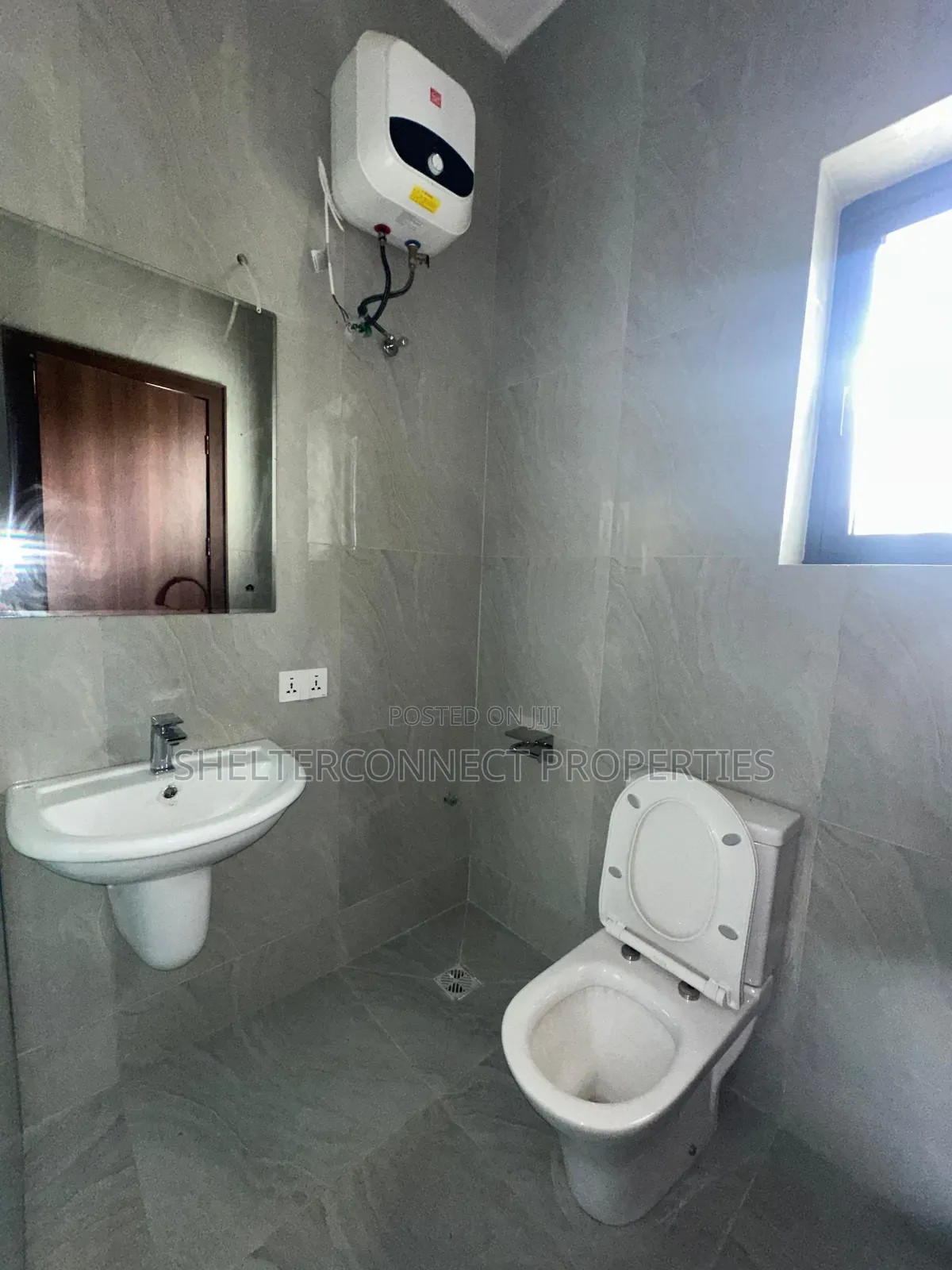 4bdrm Duplex in Lekki Phase 1 for sale in Lekki Phase 1