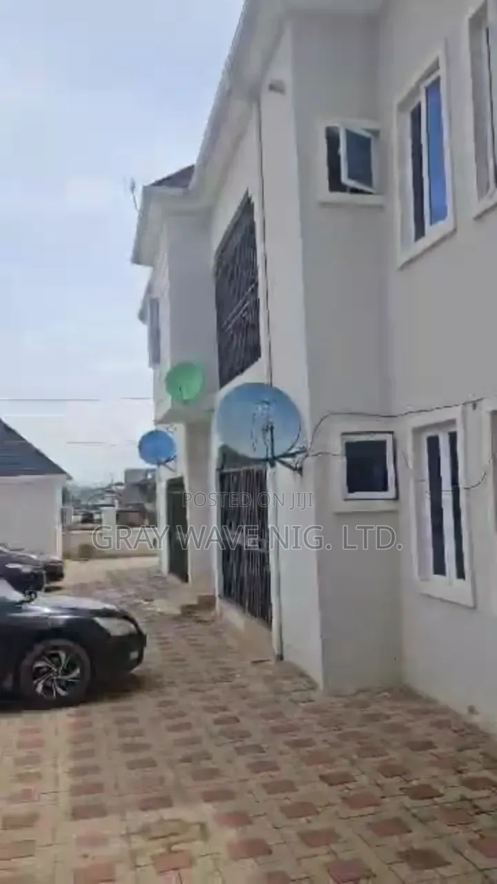 2bdrm Block of Flats in Sabon Lugbe for rent in Sabon Lugbe