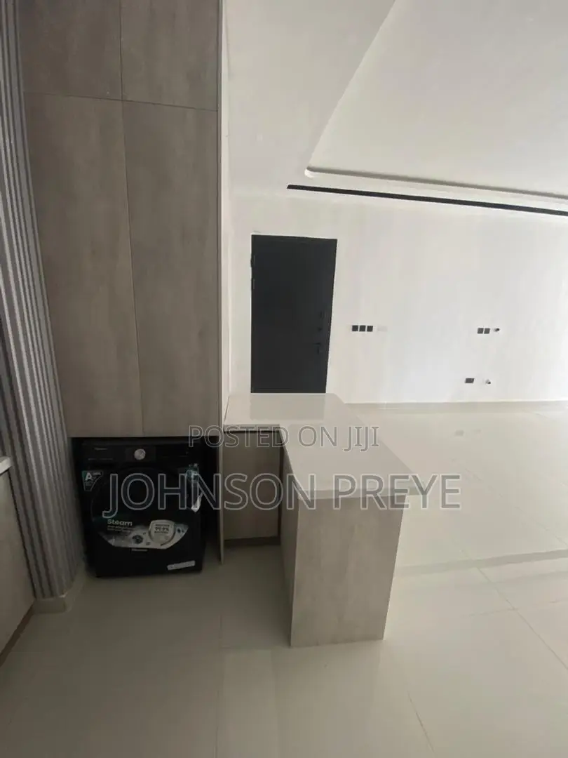 2bdrm Apartment in Lekk, Lekki Phase 1 for rent in Lekki Phase 1