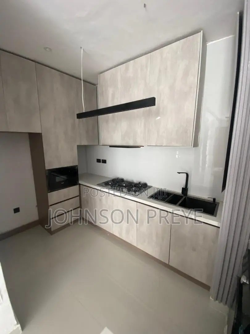 2bdrm Apartment in Lekk, Lekki Phase 1 for rent in Lekki Phase 1