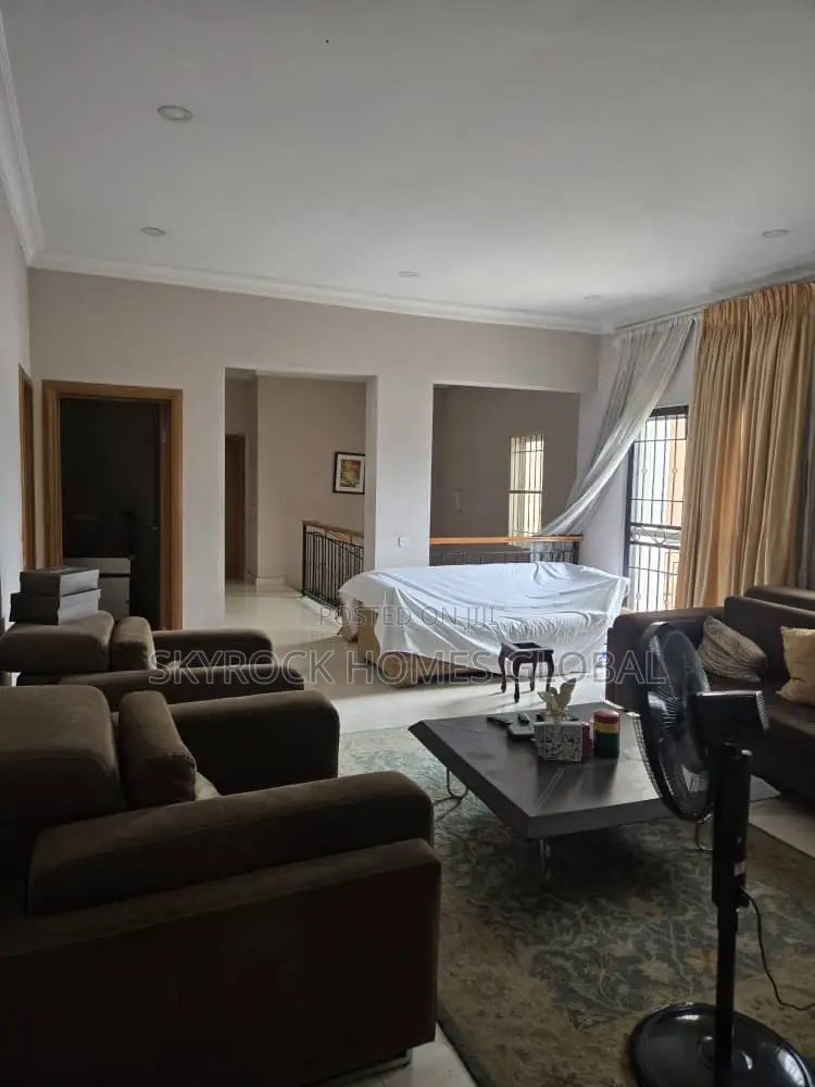 Furnished 6bdrm Duplex in Lekki Phase 1 for rent in Lekki Phase 1
