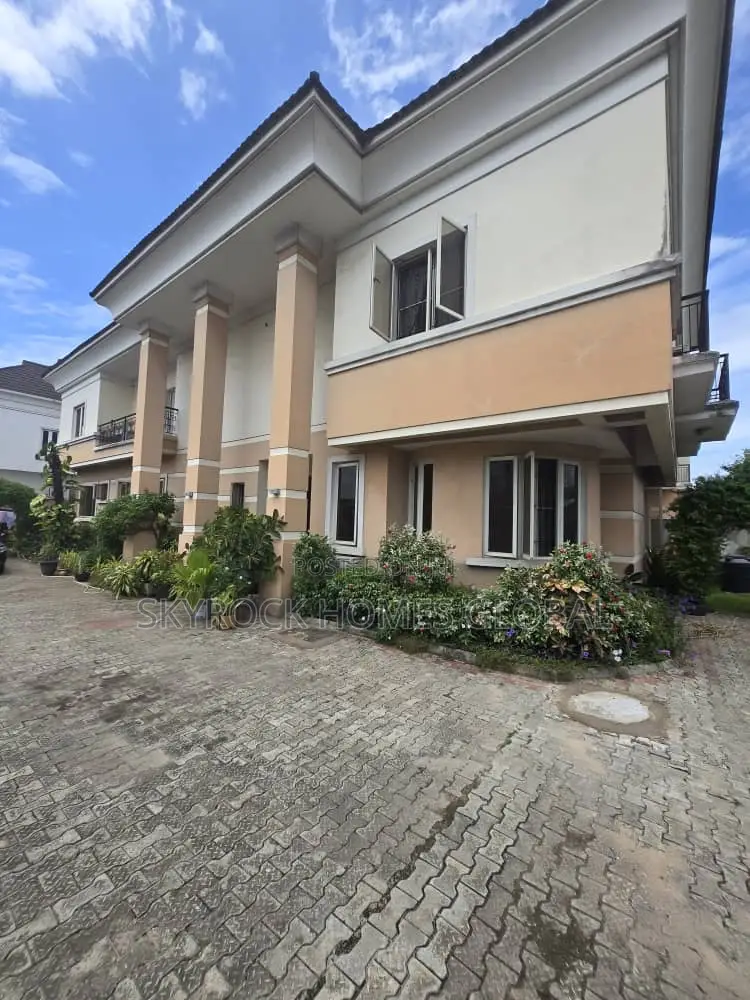 Furnished 6bdrm Duplex in Lekki Phase 1 for rent in Lekki Phase 1