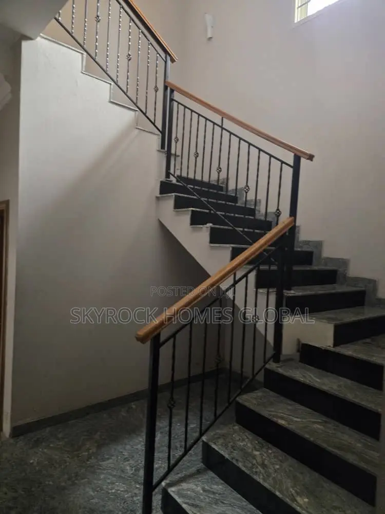 Furnished 6bdrm Duplex in Lekki Phase 1 for rent in Lekki Phase 1