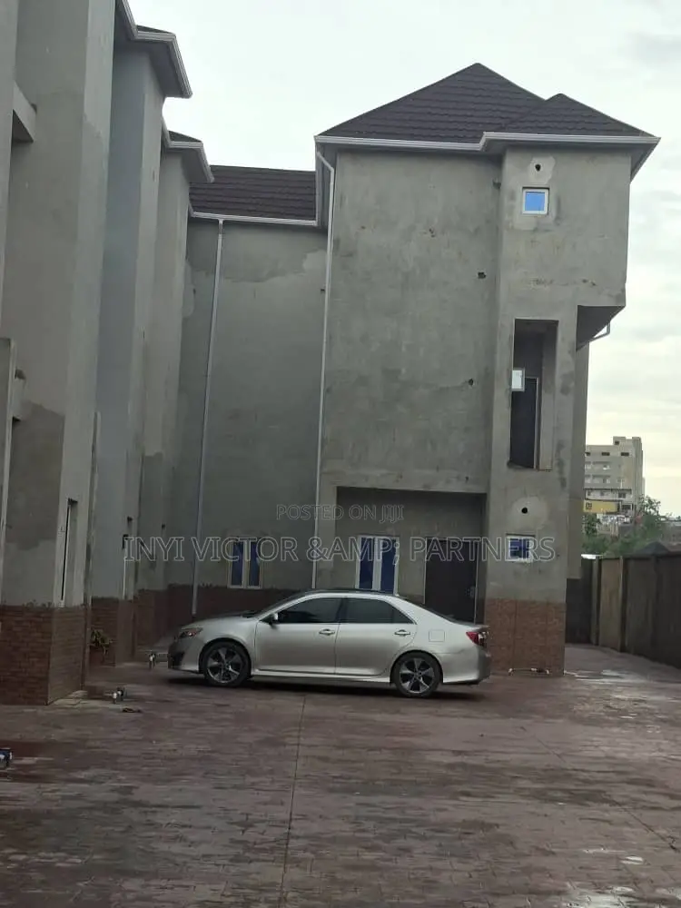 3bdrm Duplex in Life Camp for sale in Life Camp