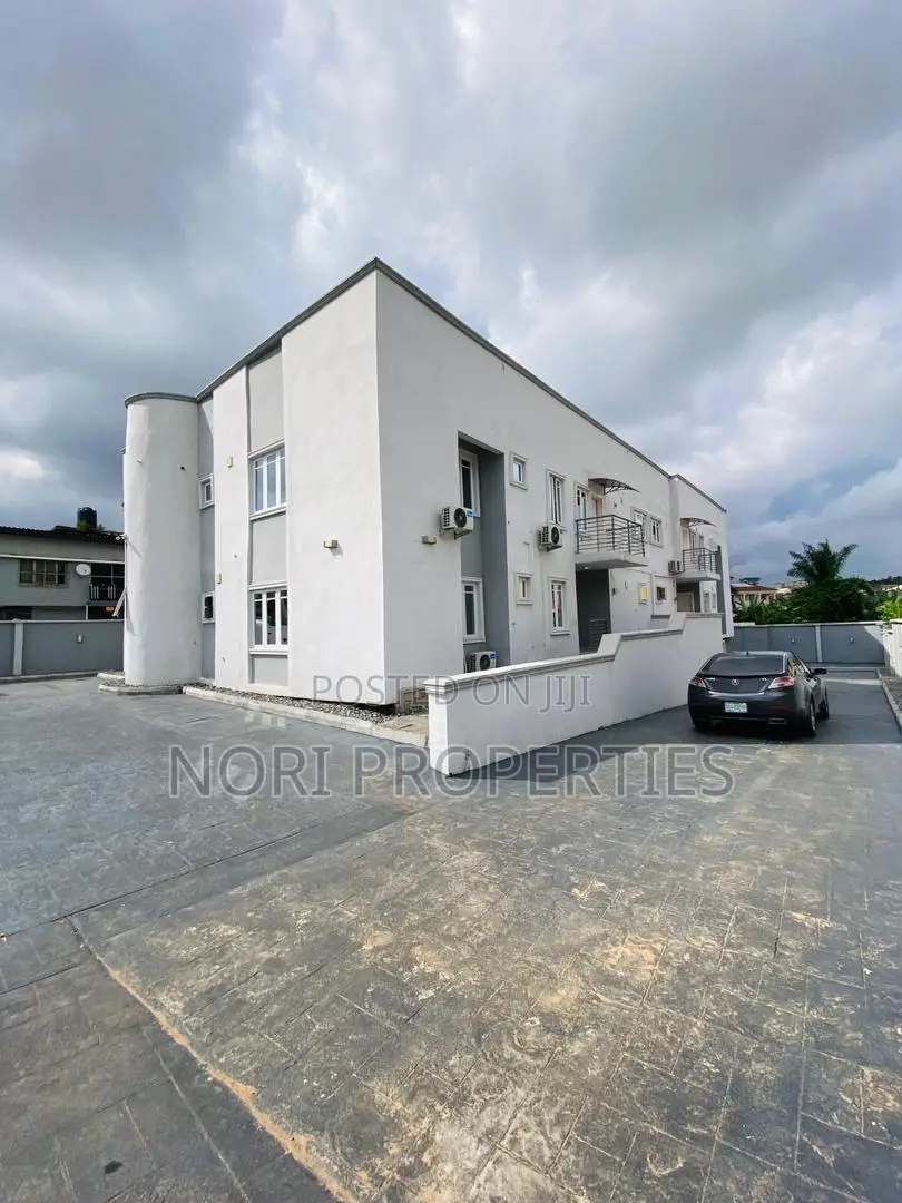 Furnished 4bdrm Duplex in Old Bodija Estate, for sale in Bodija