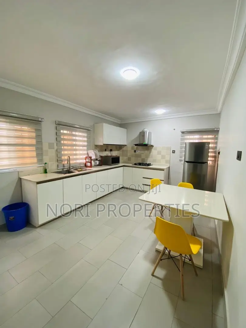 Furnished 4bdrm Duplex in Old Bodija Estate, for sale in Bodija