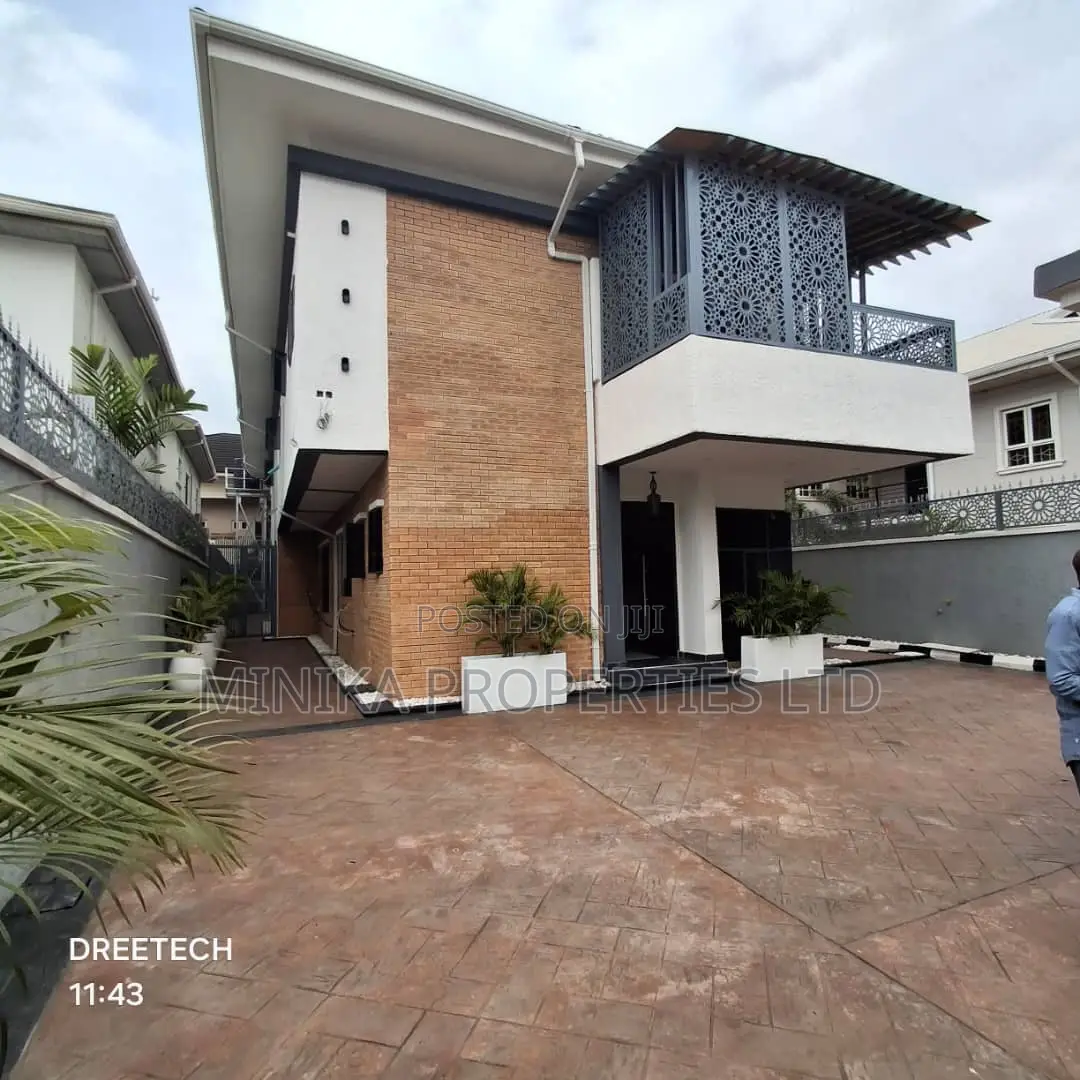 5bdrm Mansion in Lekki Phase 1 for sale in Lekki Phase 1