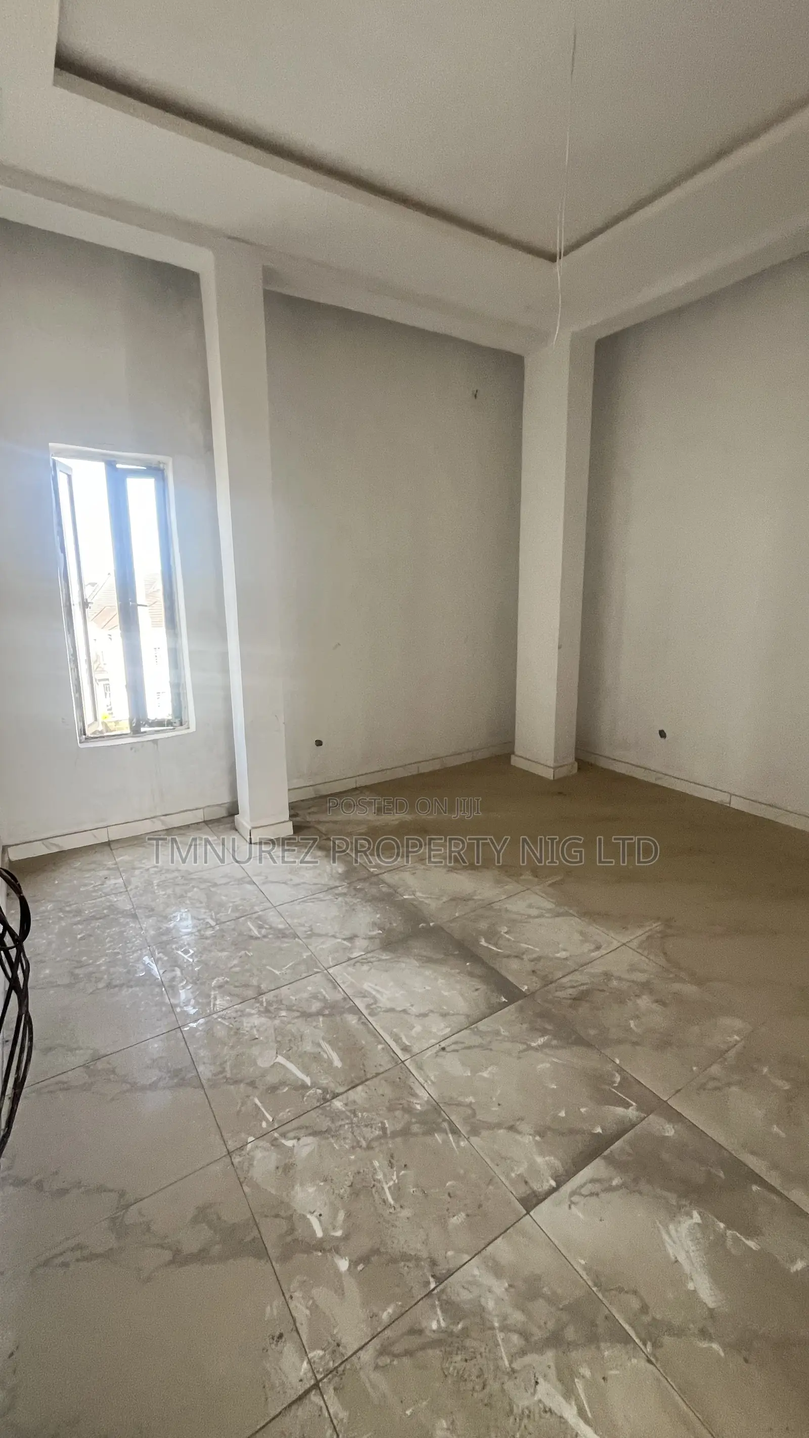 Big Showroom Shop 160 SQM in Abraham Adesanya Estate
