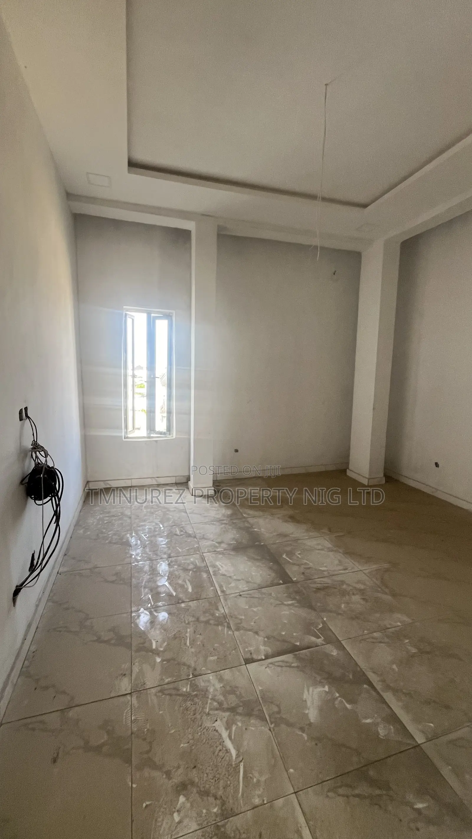 Big Showroom Shop 160 SQM in Abraham Adesanya Estate