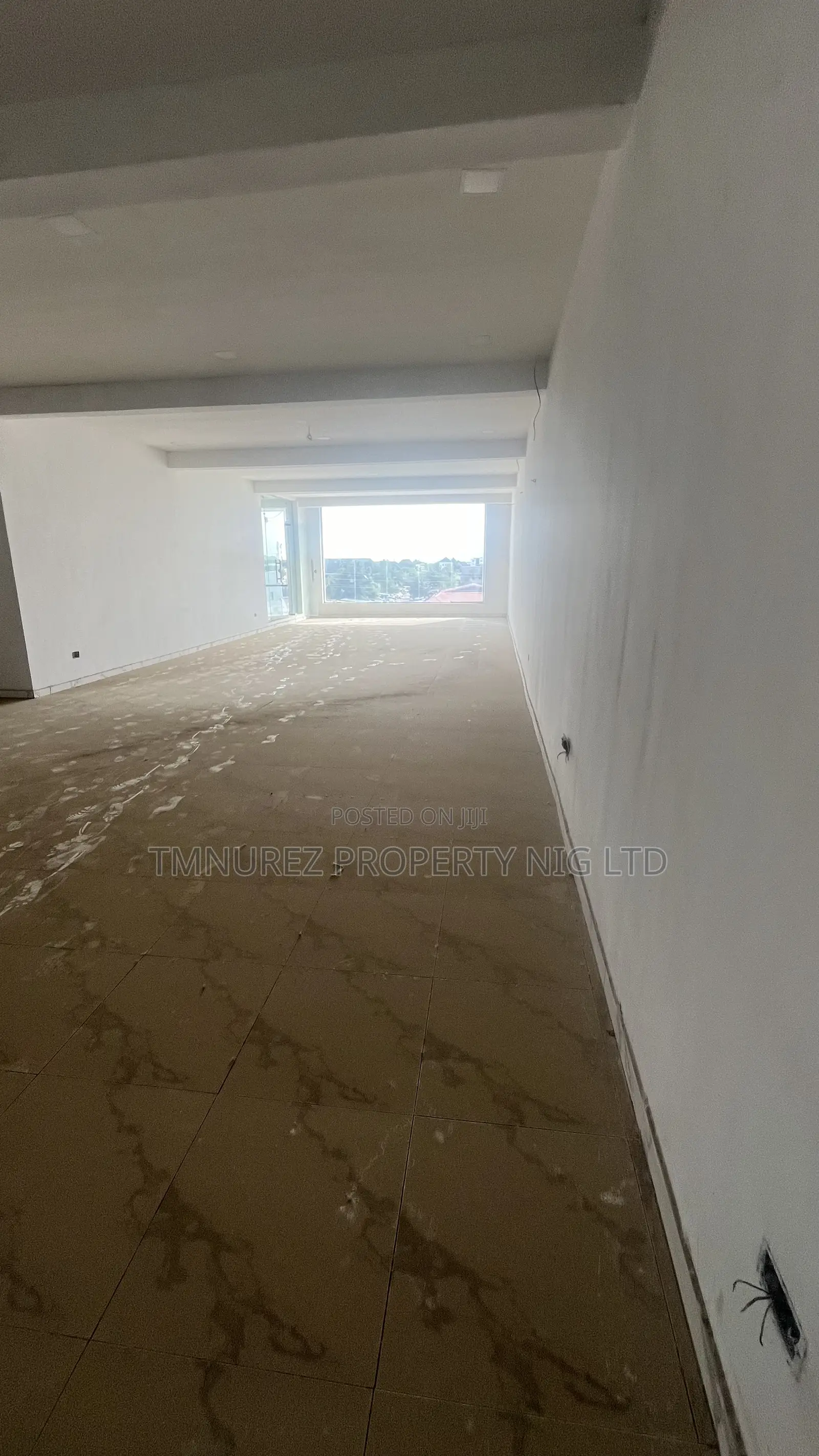Big Showroom Good for Gym in Abraham Adesanya Estate