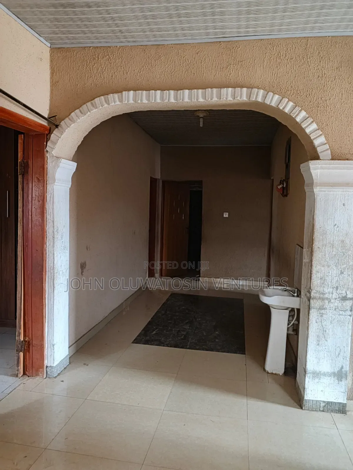 3bdrm Bungalow in Idiape, Akobo for rent in Akobo