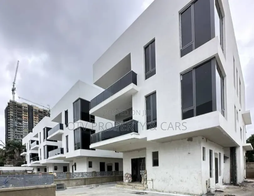 6bdrm Duplex in Old Ikoyi for sale in Old Ikoyi