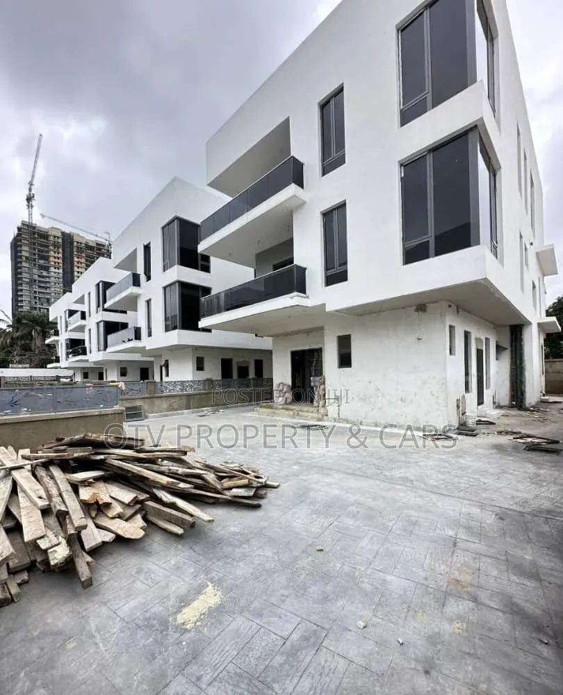 6bdrm Duplex in Old Ikoyi for sale in Old Ikoyi