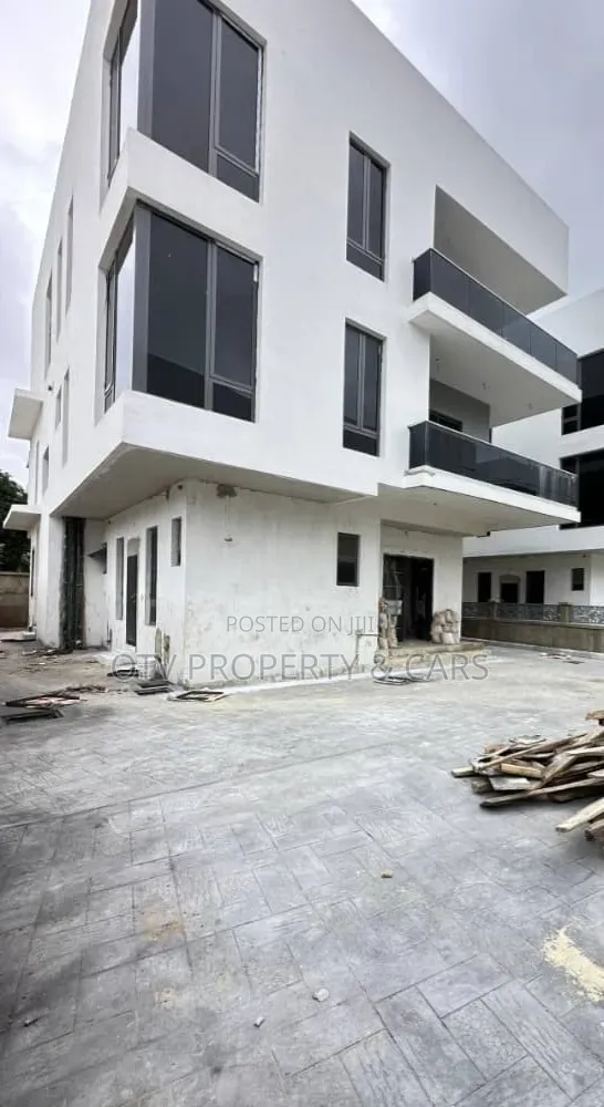6bdrm Duplex in Old Ikoyi for sale in Old Ikoyi