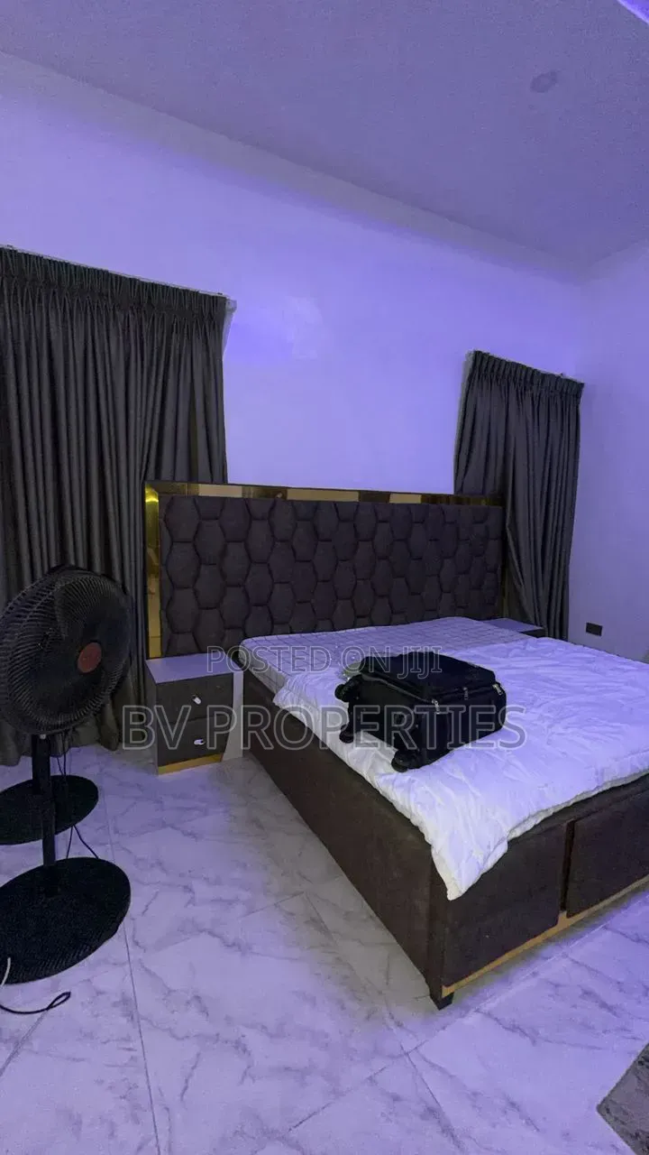 Furnished 4bdrm Duplex in Lekki Phase 2 for rent in Lekki Phase 2