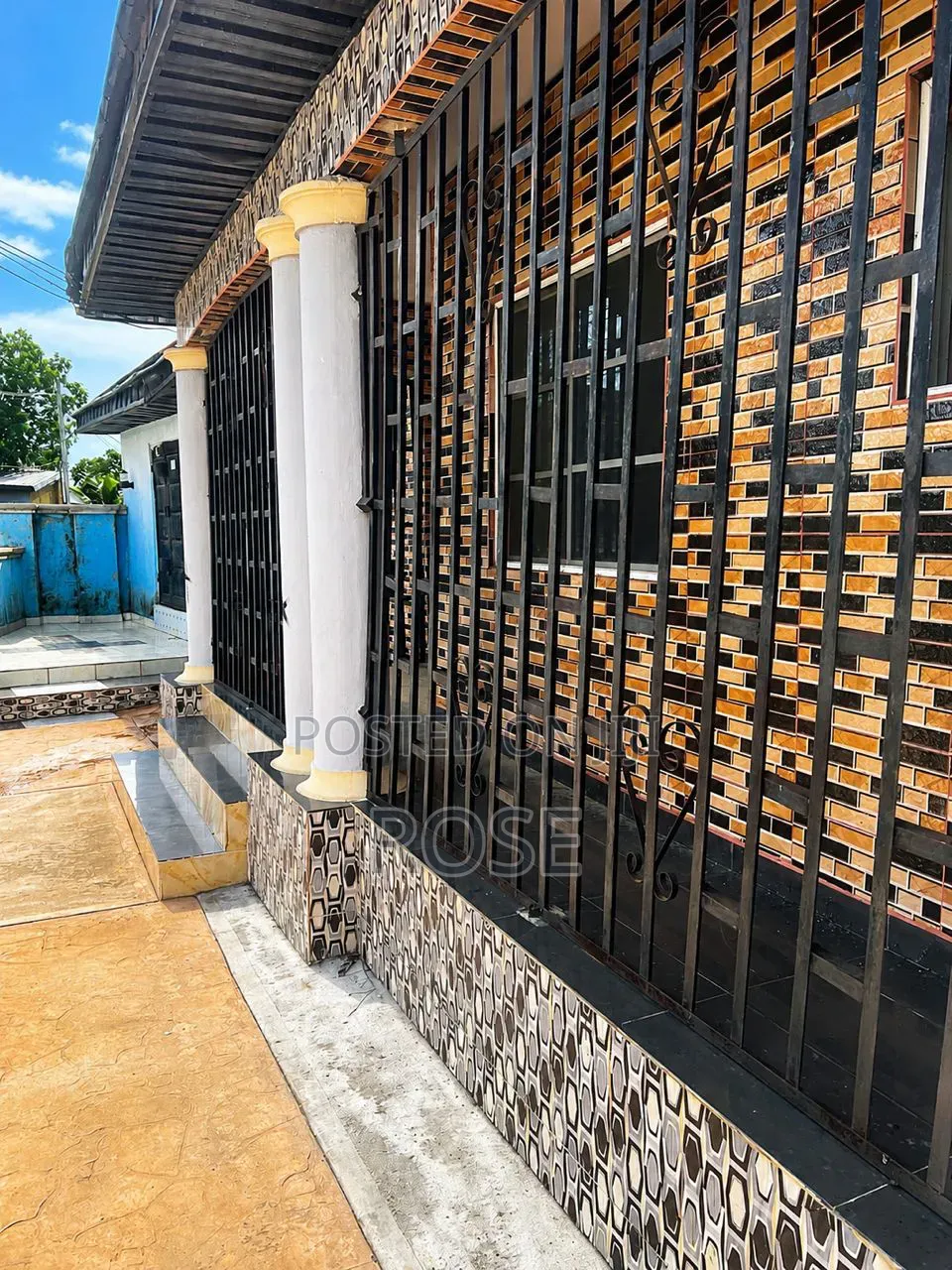 3bdrm Bungalow in Shelter Extension, Uyo for sale in Uyo