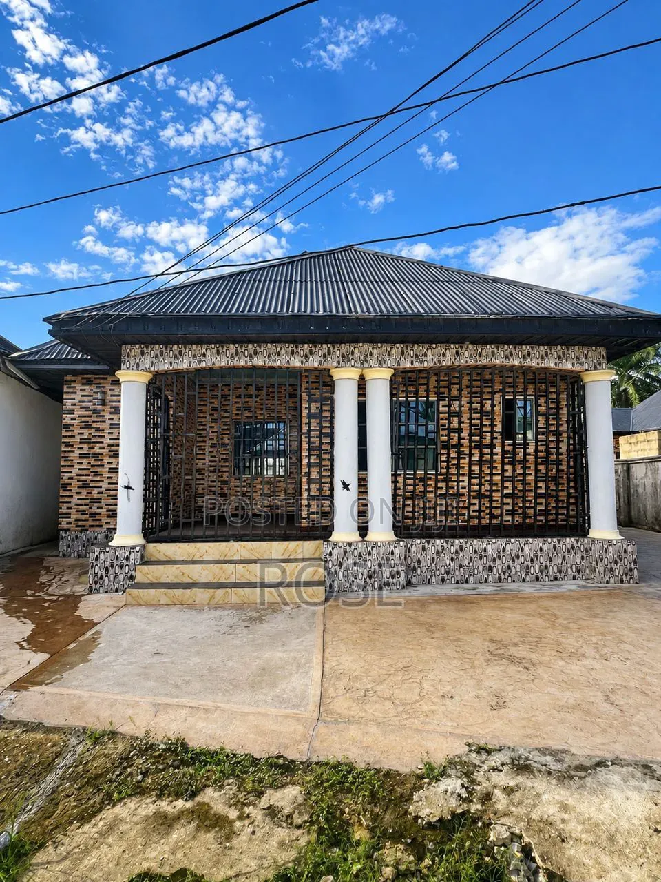 3bdrm Bungalow in Shelter Extension, Uyo for sale in Uyo