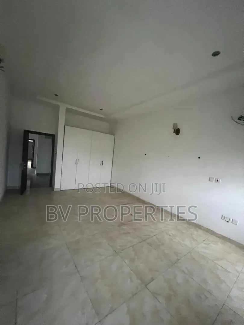4bdrm Duplex in Lakeview Estate, Osapa london for rent in Osapa london