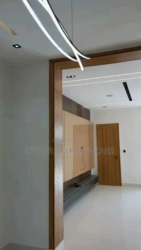 4bdrm Townhouse/Terrace in Ikota for sale in Ikota