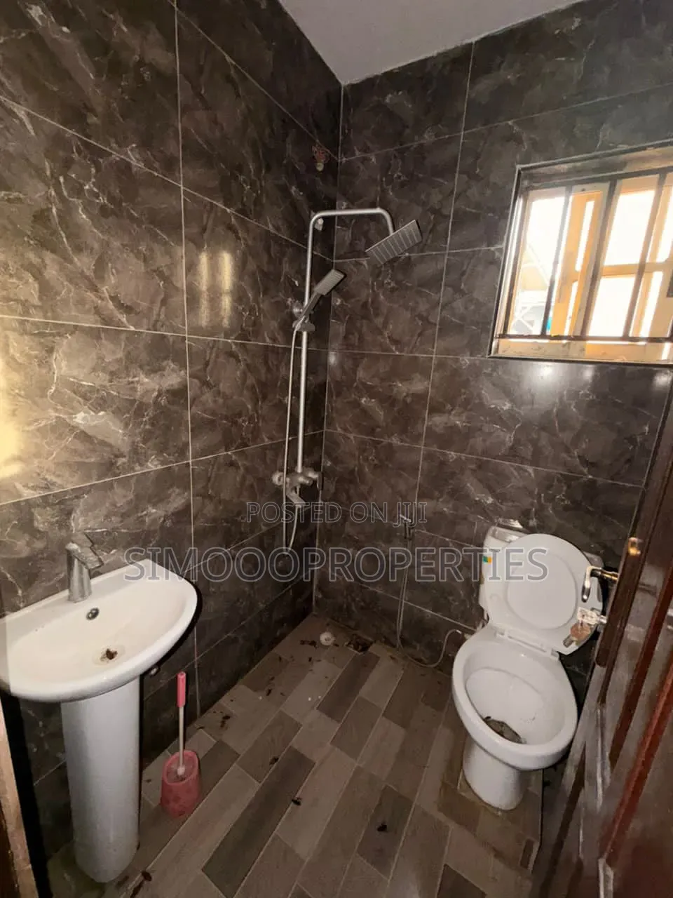 4bdrm Block of Flats in Eputu London, Awoyaya for rent in Awoyaya
