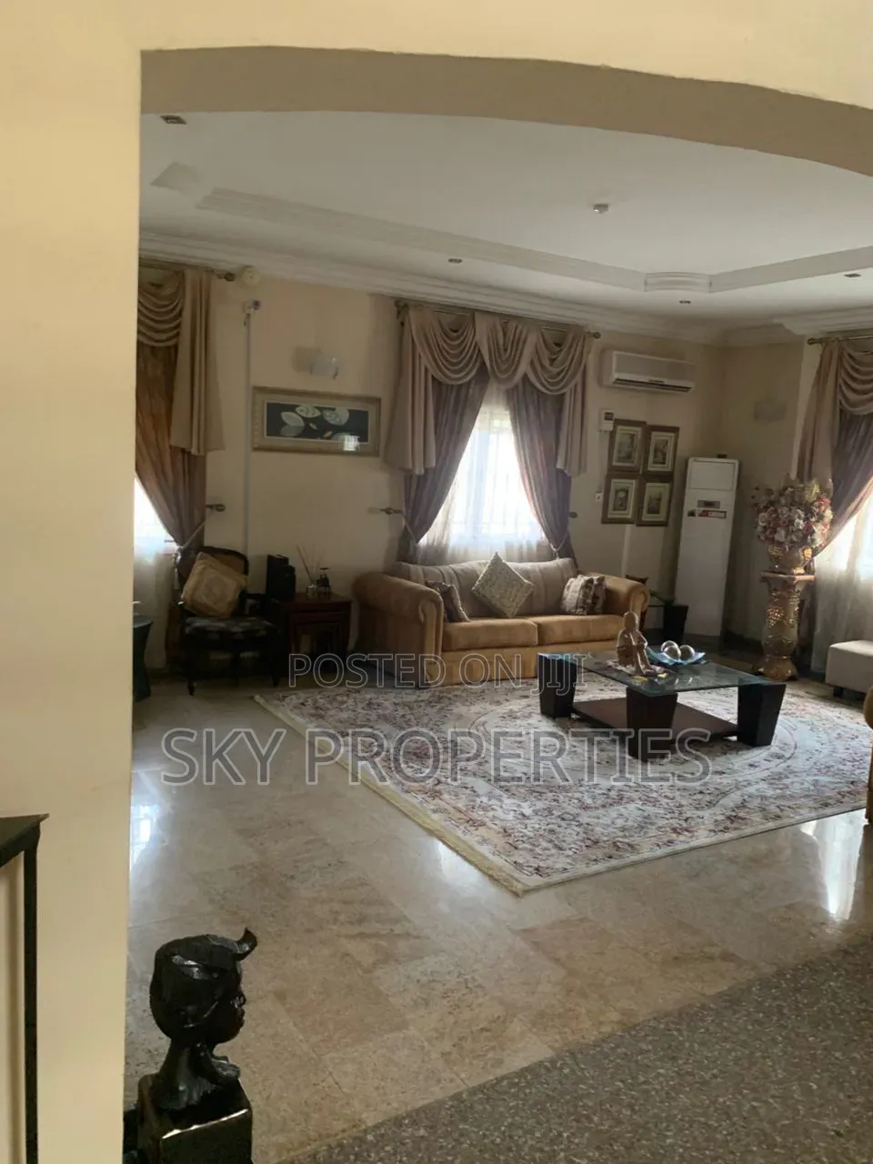 6 Bedroom Detached House for Rent in Ikoyi