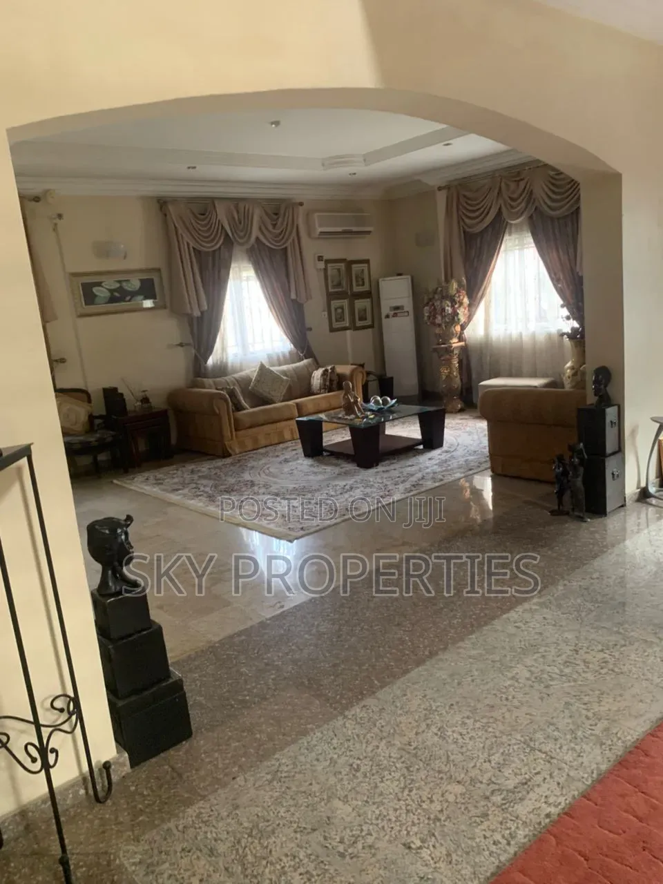 6 Bedroom Detached House for Rent in Ikoyi