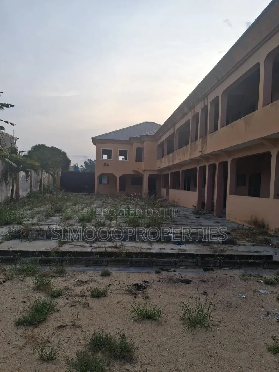 A Very Standard and Massive School on 5plots for Sale in Awoyaya