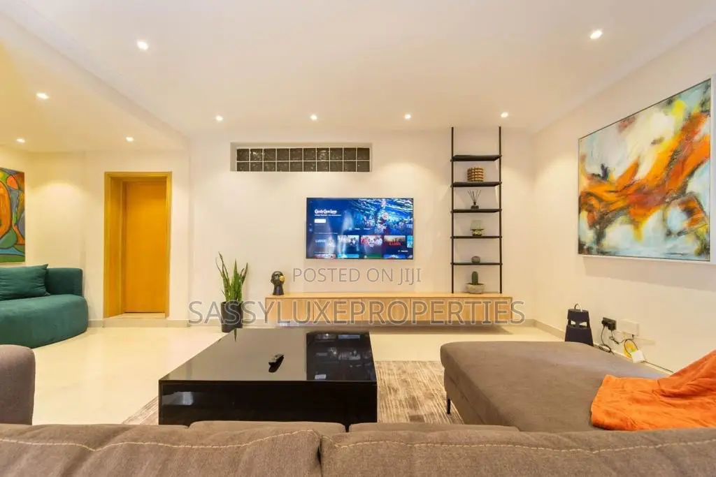 Specious 1 Bedroom Apartment With Pool,Gym in Lekki Phase 1