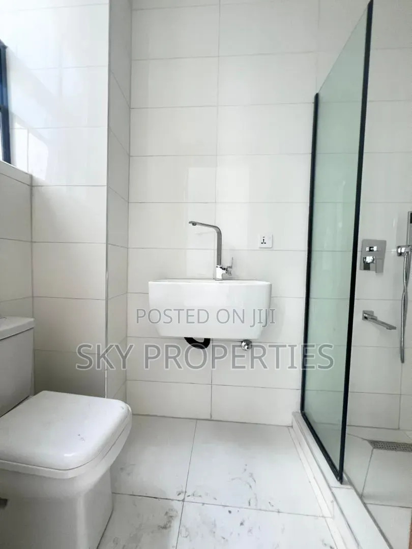 2bdrm Apartment in Hakim Dickson, Lekki Phase 1 for sale in Lekki Phase 1