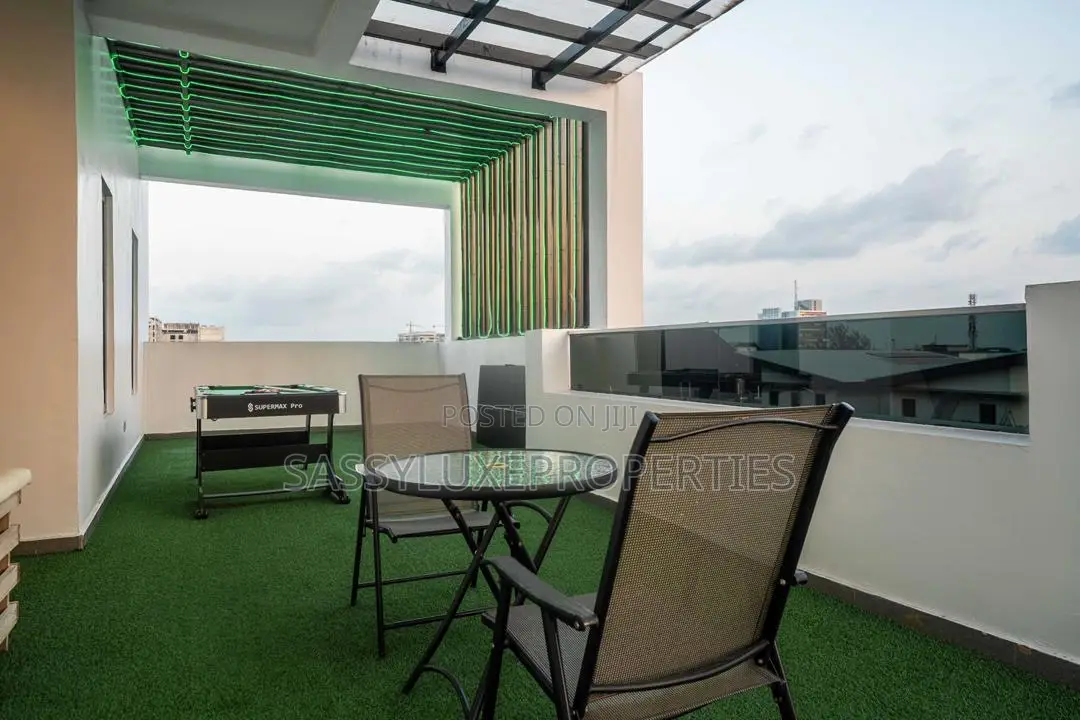 2 Bedroom Penthouse Ps5,Snooker in Lekki Phase 1