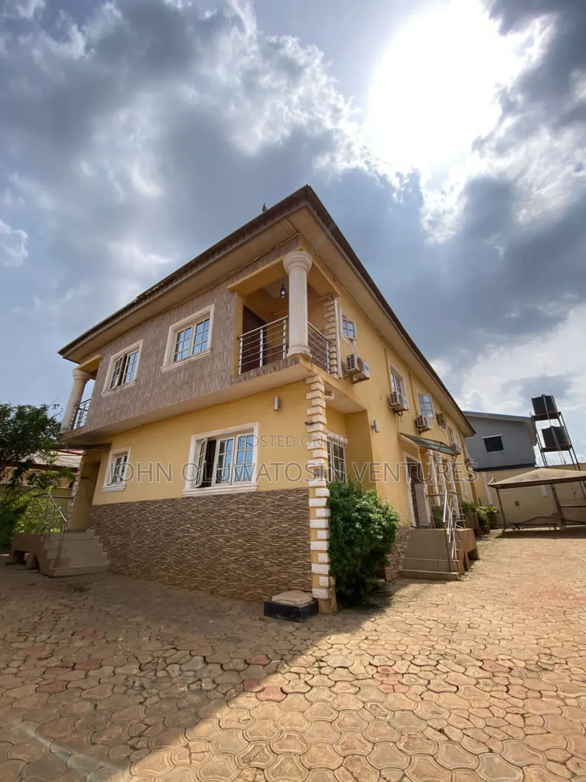 Functional Hotel at Akala Estate Akobo in Akobo