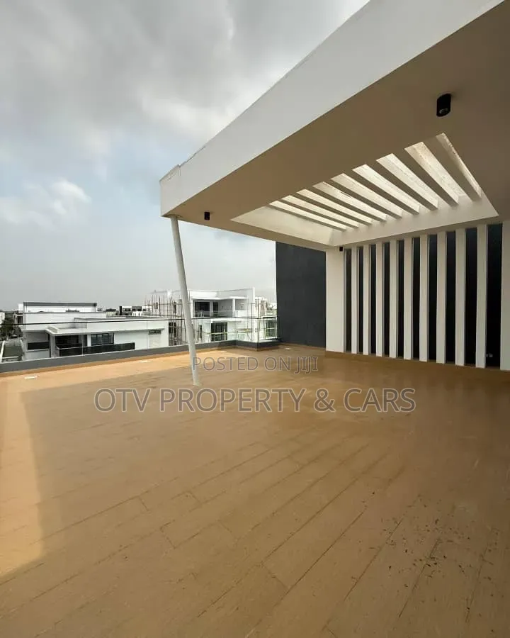 5bdrm Duplex in Ikate for sale in Ikate