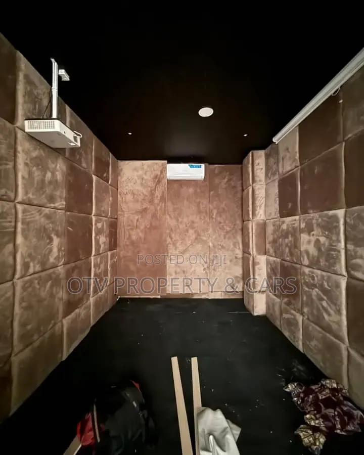 5bdrm Duplex in Ikate for sale in Ikate