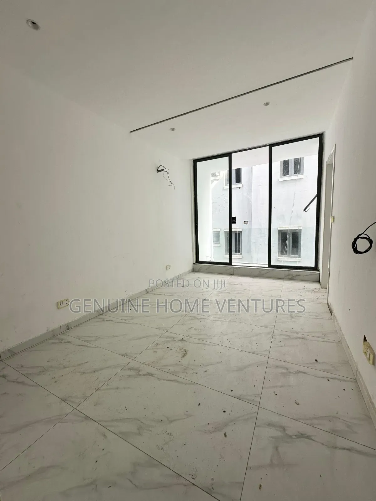 2bdrm Apartment in Lekk Phase 1 for sale in Lekki Phase 1