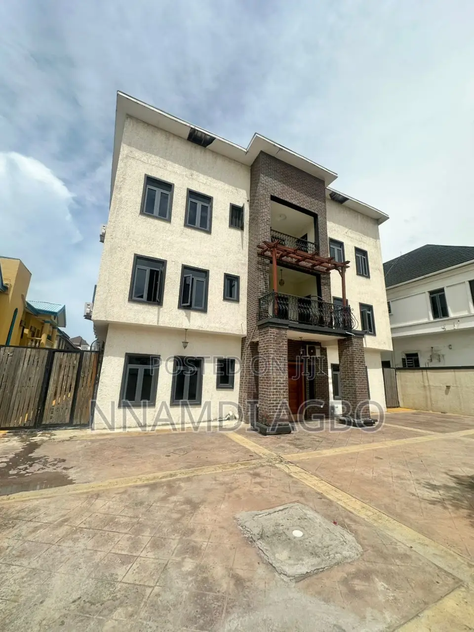 2bdrm Apartment in Osapa london for rent in Osapa london