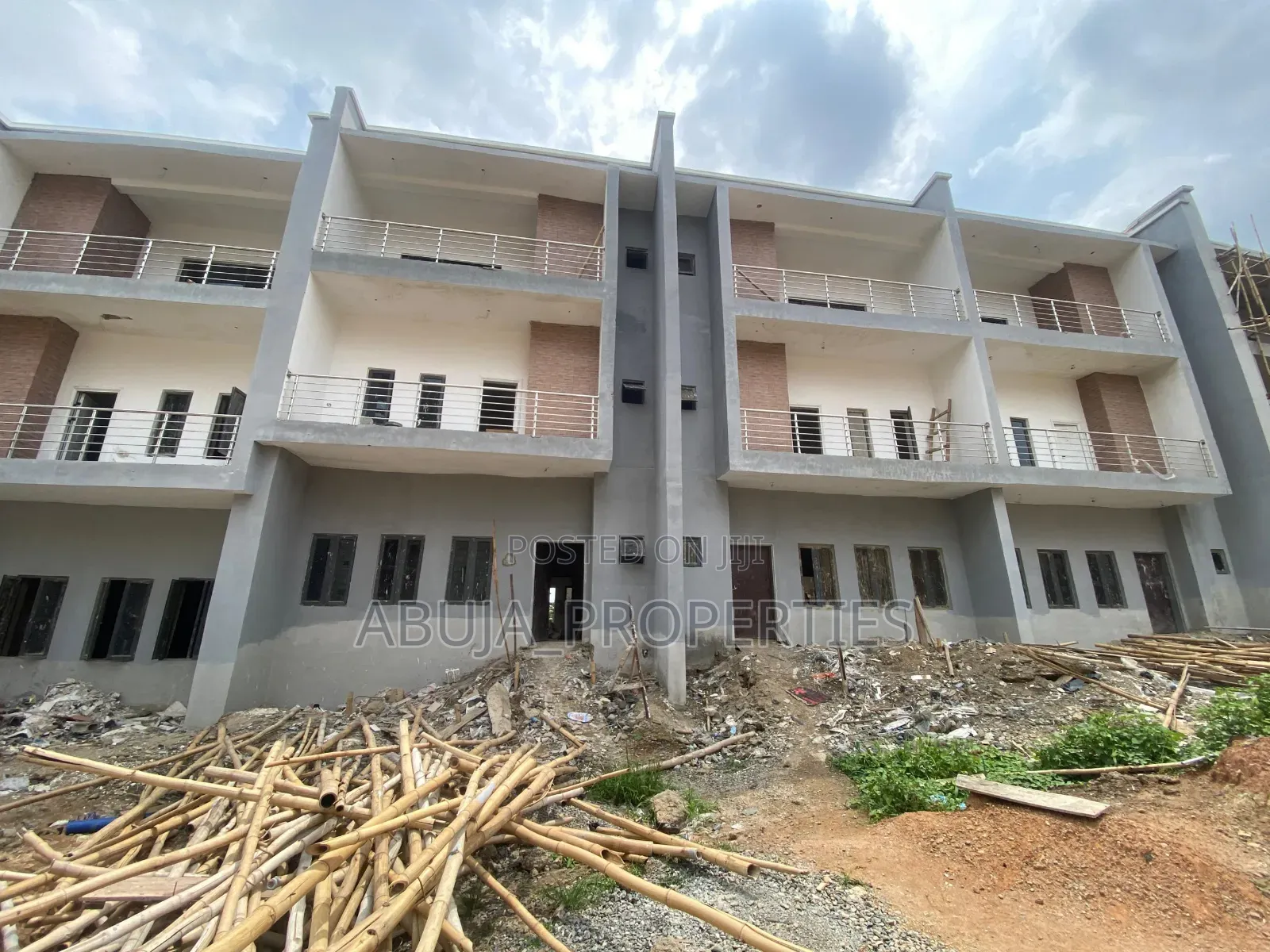 4bdrm Duplex in Mabushi for sale in Mabushi