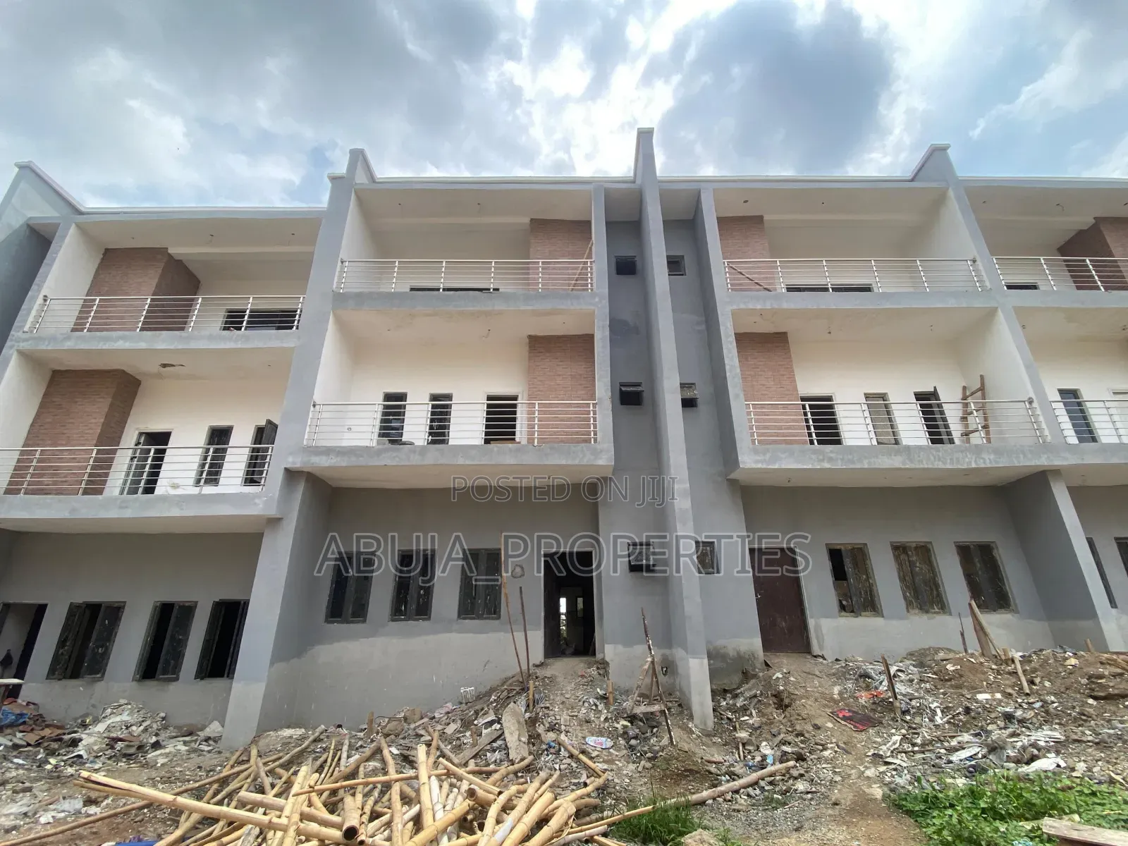 4bdrm Duplex in Mabushi for sale in Mabushi