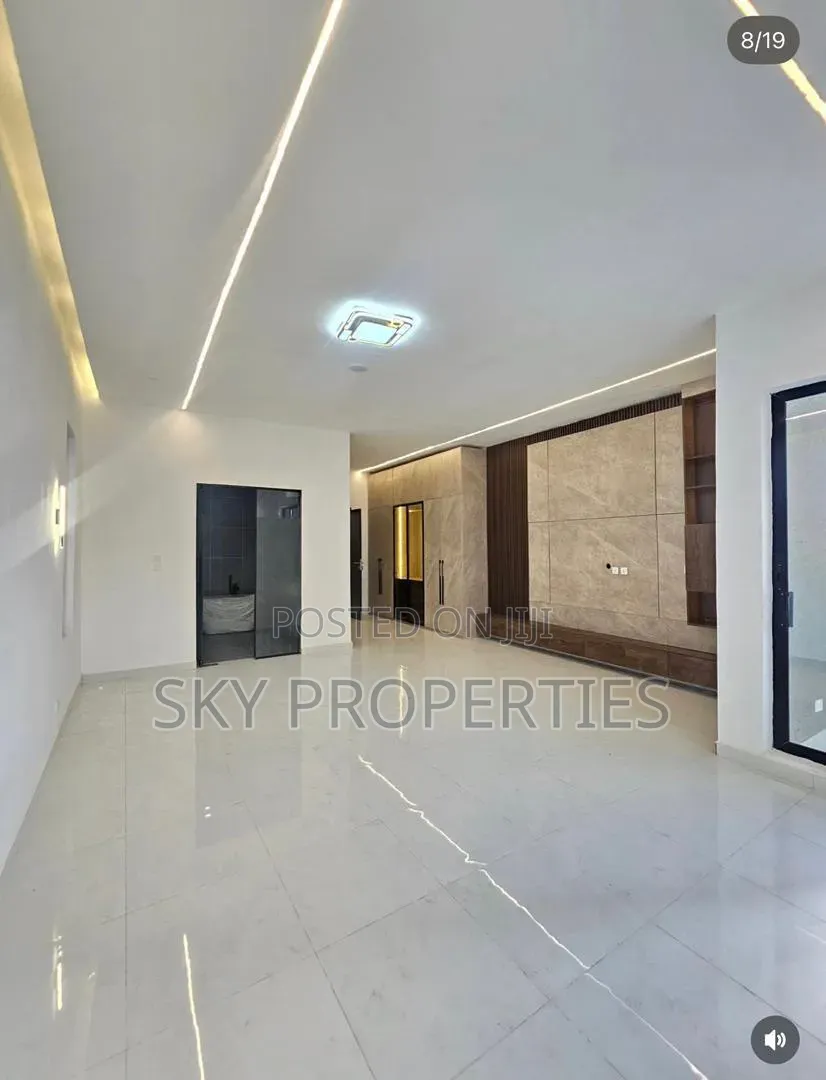 5bdrm Apartment in Ajah, Olokonla for sale in Olokonla