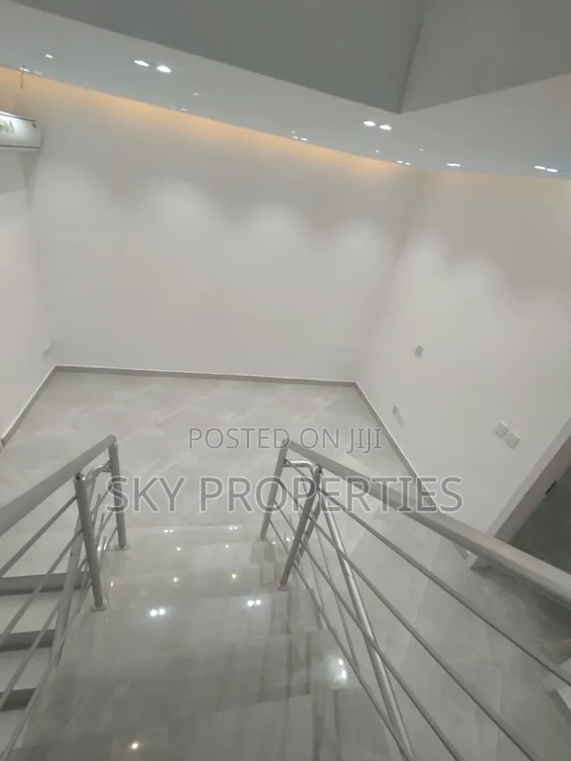 4bdrm Duplex in Oniru Estate, Victoria Island Extension for sale in Victoria Island Extension