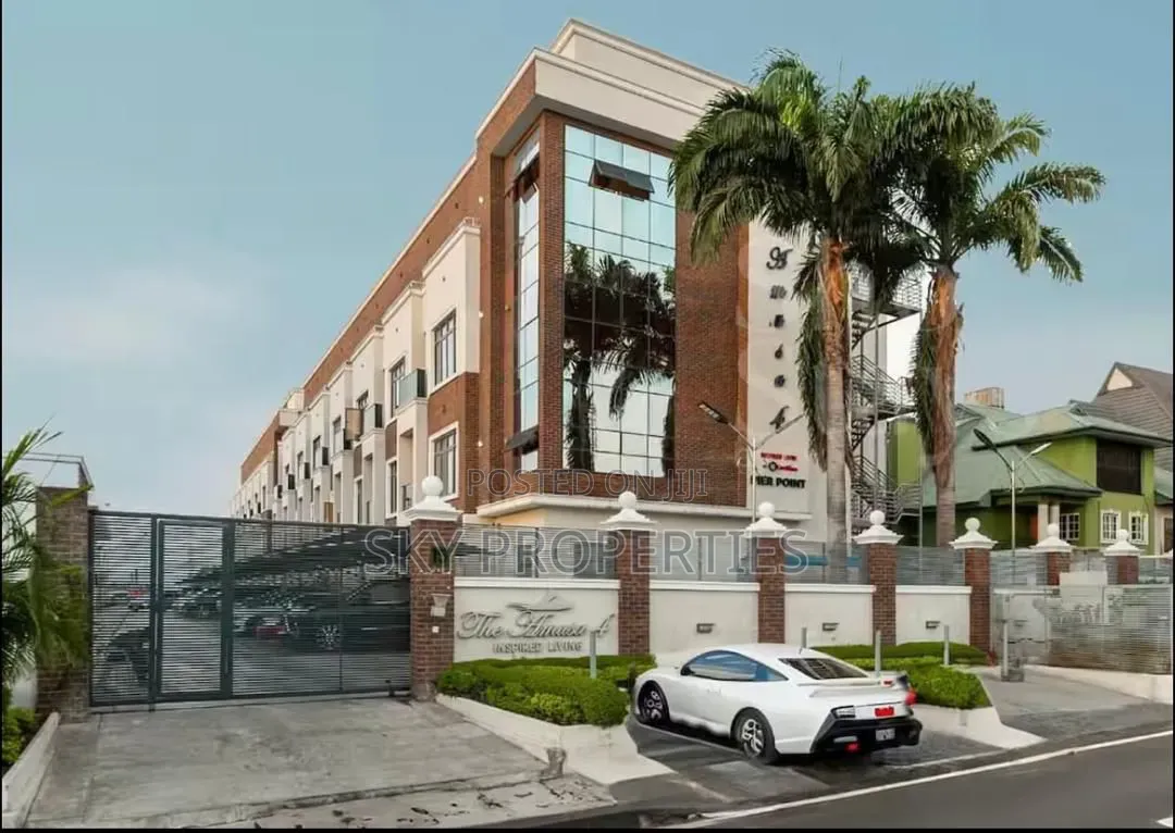 Furnished 3bdrm Penthouse in Lekki for sale in Lekki Phase 1