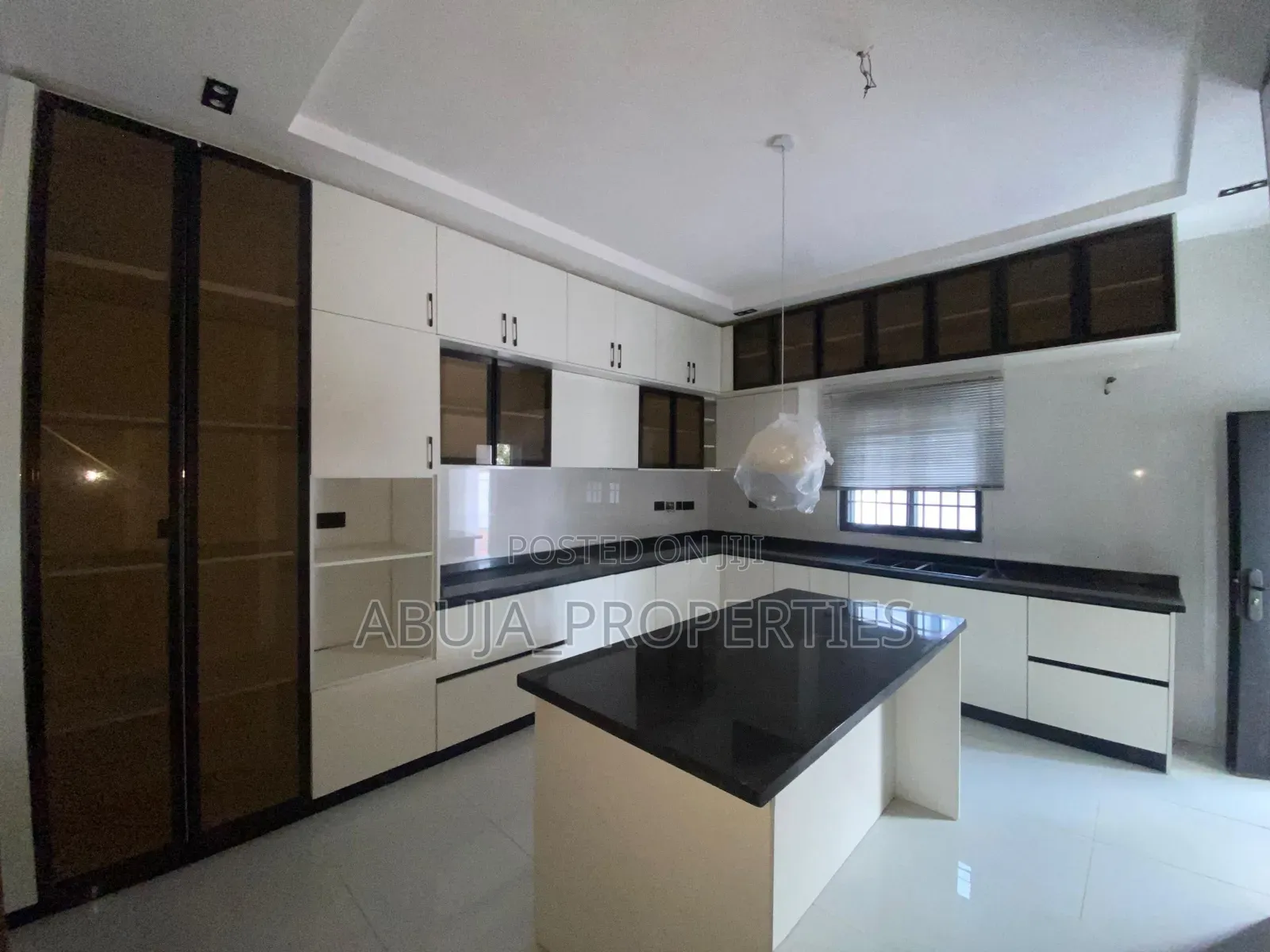 5bdrm Duplex in Jahi for sale in Jahi